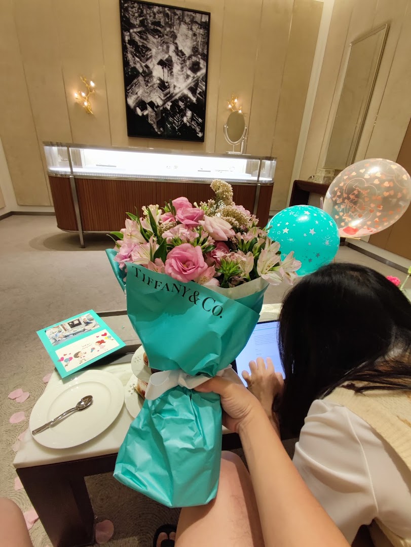Tiffany  Co.