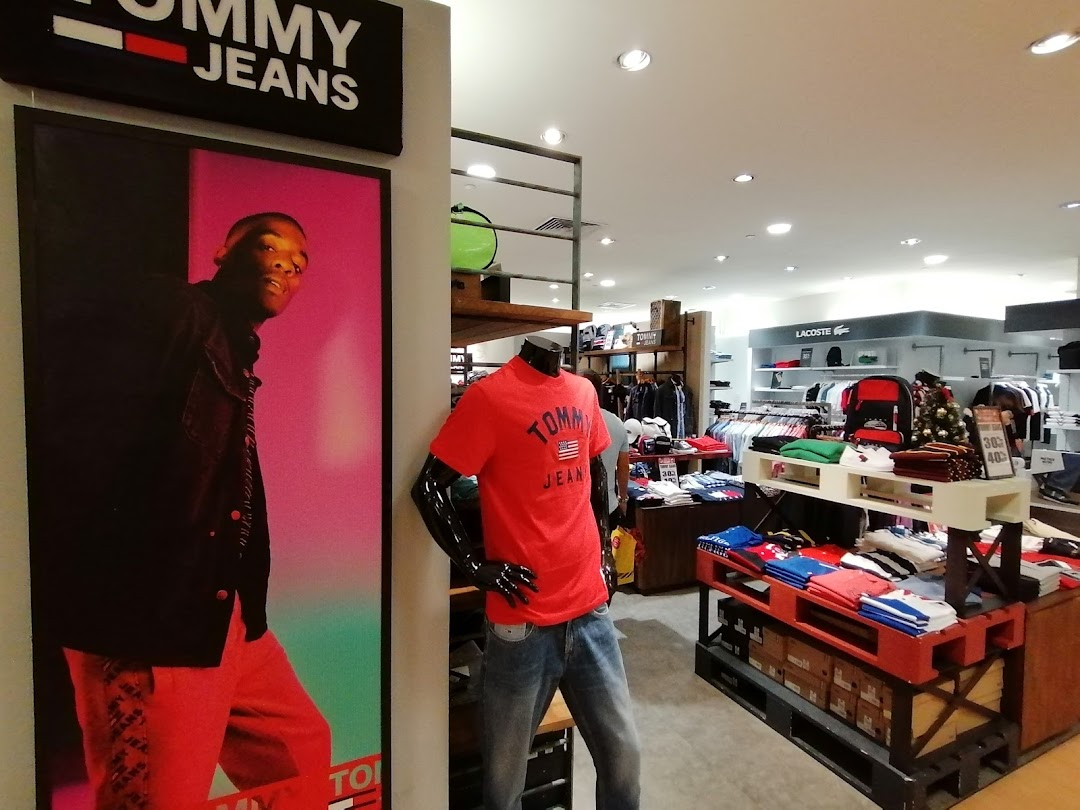 Tommy Hilfiger Takashimaya