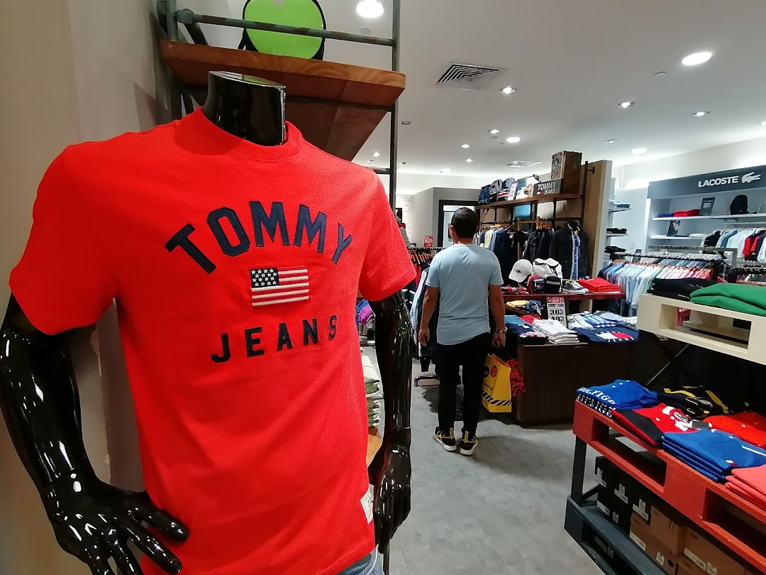Tommy Hilfiger Takashimaya
