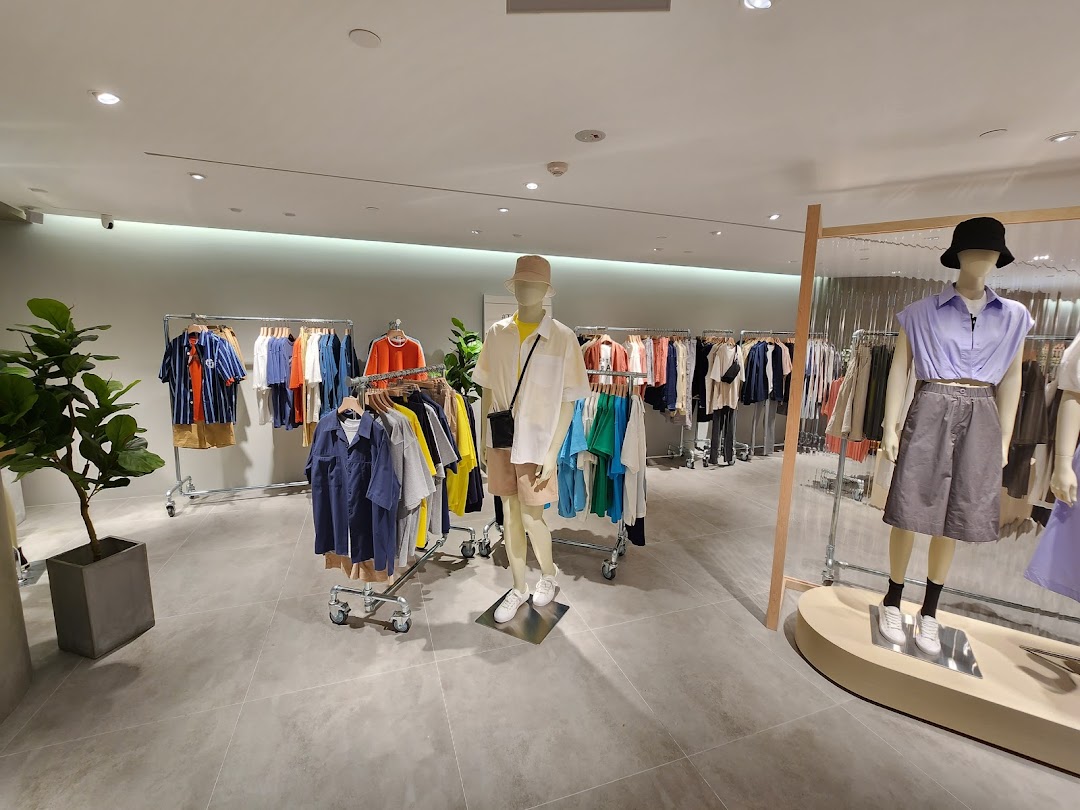 TRT - The Restyle Trait  Wheelock Place