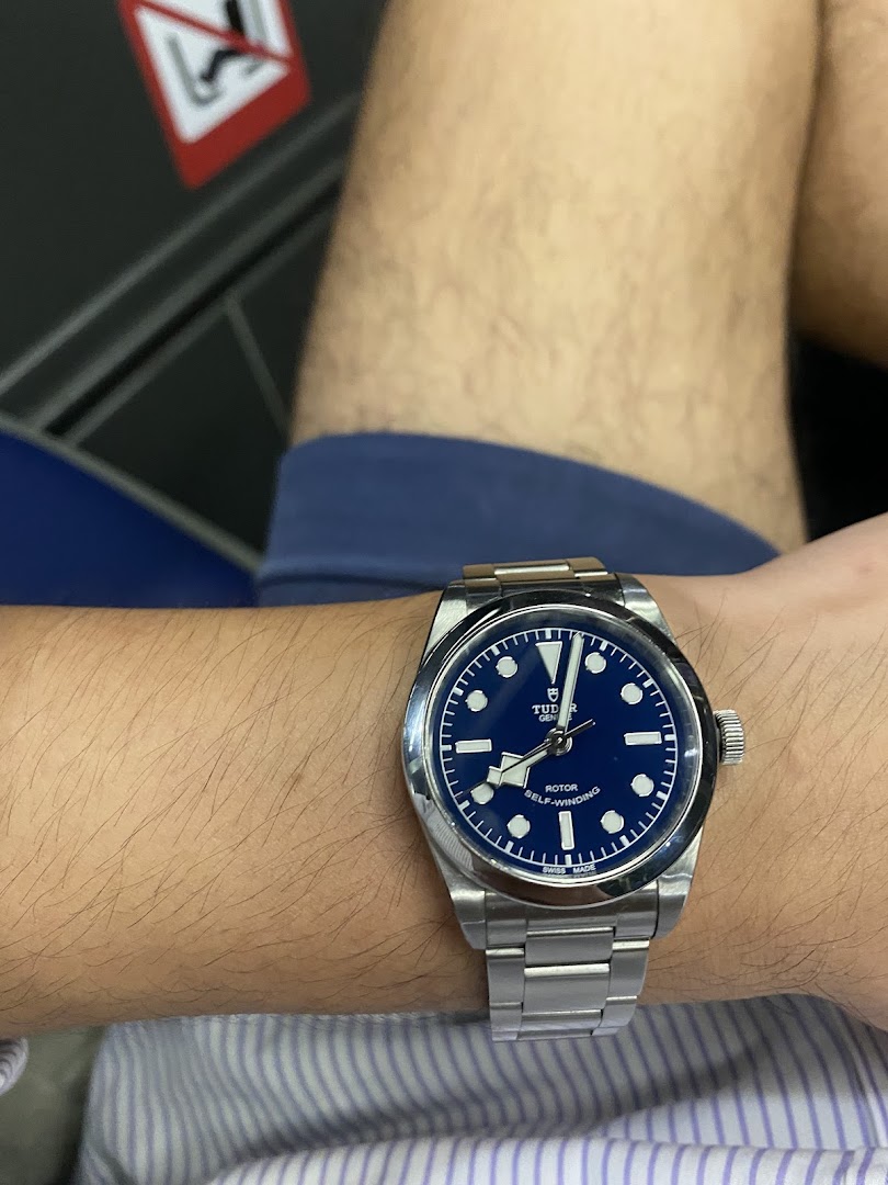 Tudor Boutique - The Hour Glass ION Orchard