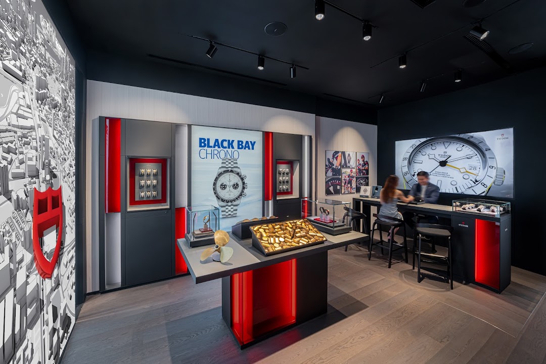 Tudor Boutique - The Hour Glass ION Orchard