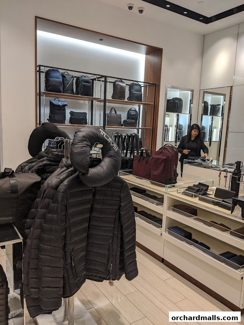 TUMI Mandarin Gallery