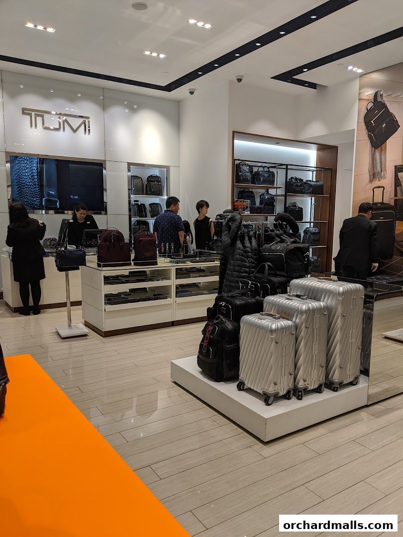 TUMI Mandarin Gallery