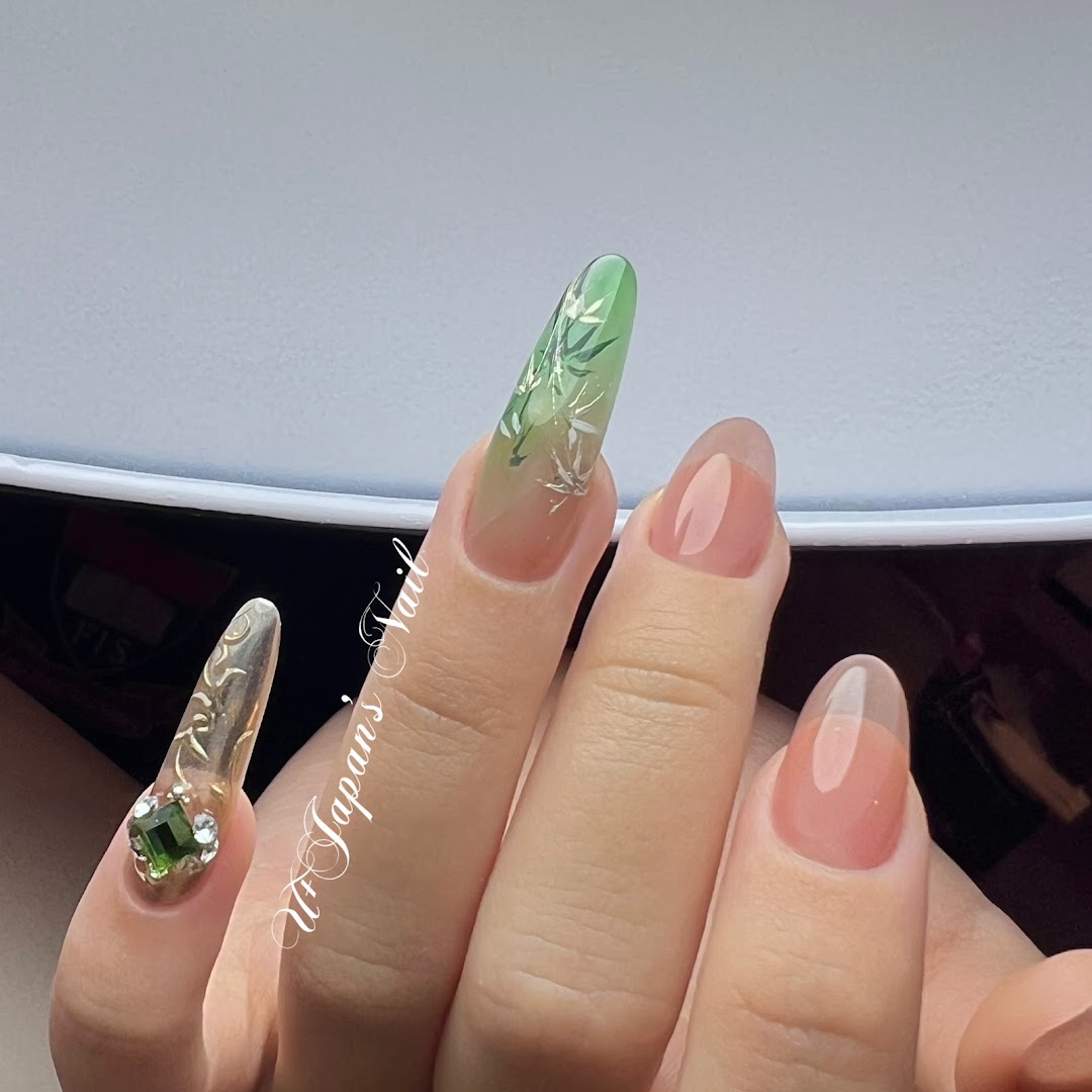 UJapans Nail