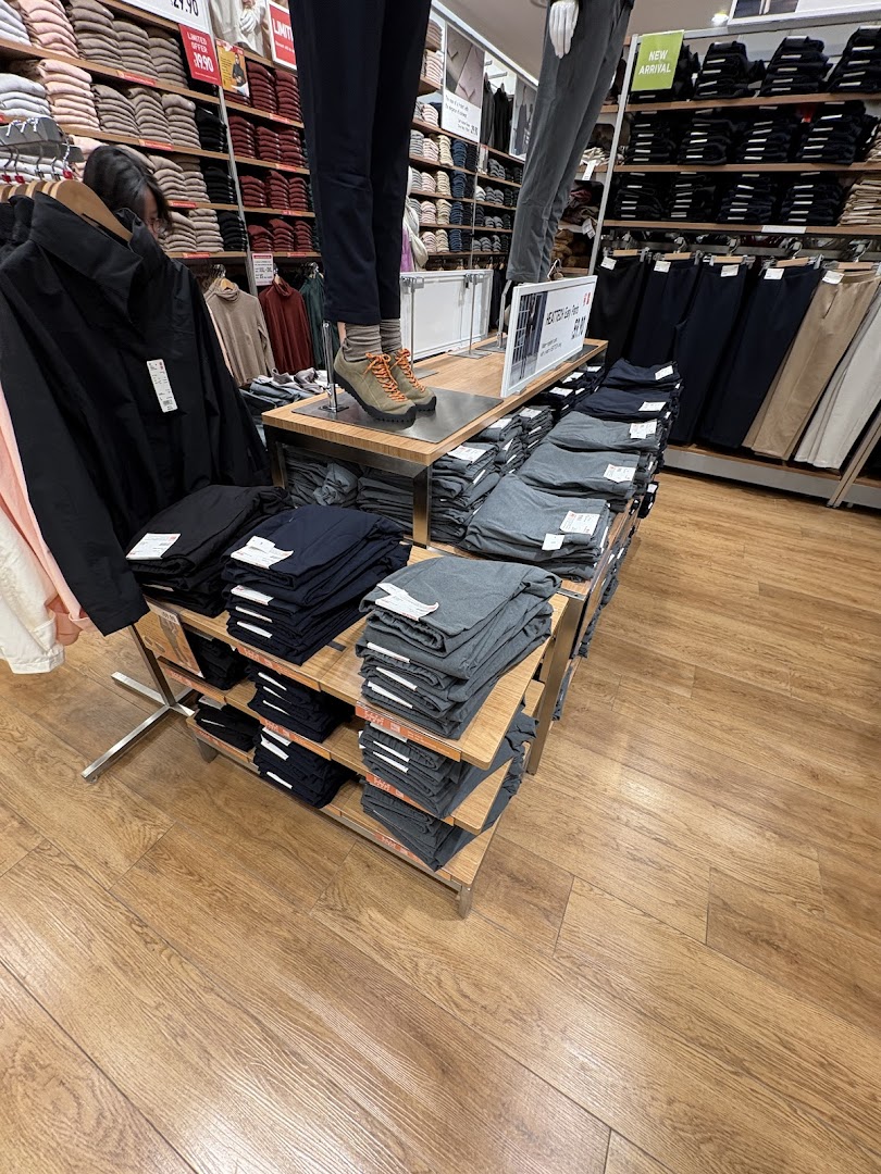 UNIQLO ION Orchard Same Day Click  Collect