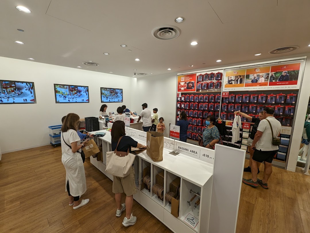 UNIQLO ION Orchard Same Day Click  Collect