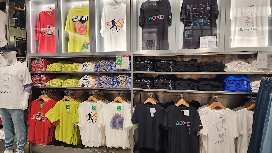 UNIQLO ION Orchard Same Day Click  Collect