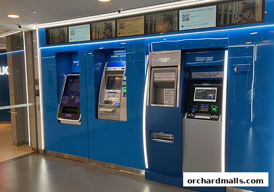 UOB Branch - Shaw Centre Branch  Wealth Banking Centre