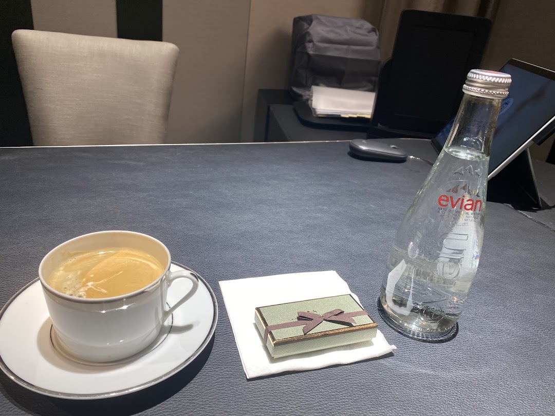 Van Cleef  Arpels Singapore - ION Orchard