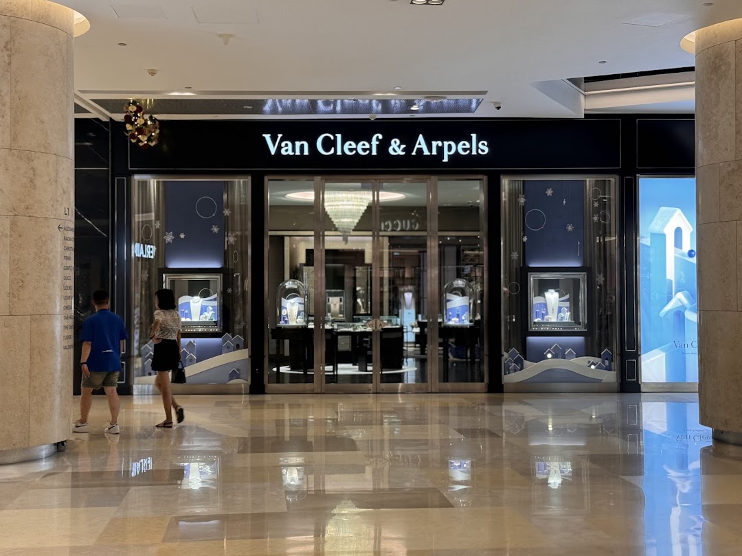 Van Cleef  Arpels Singapore - ION Orchard