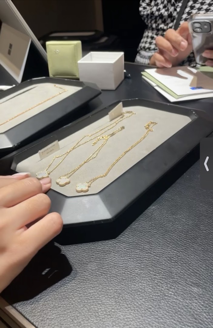 Van Cleef  Arpels Singapore - Takashimaya Shopping Centre, Ngee Ann City