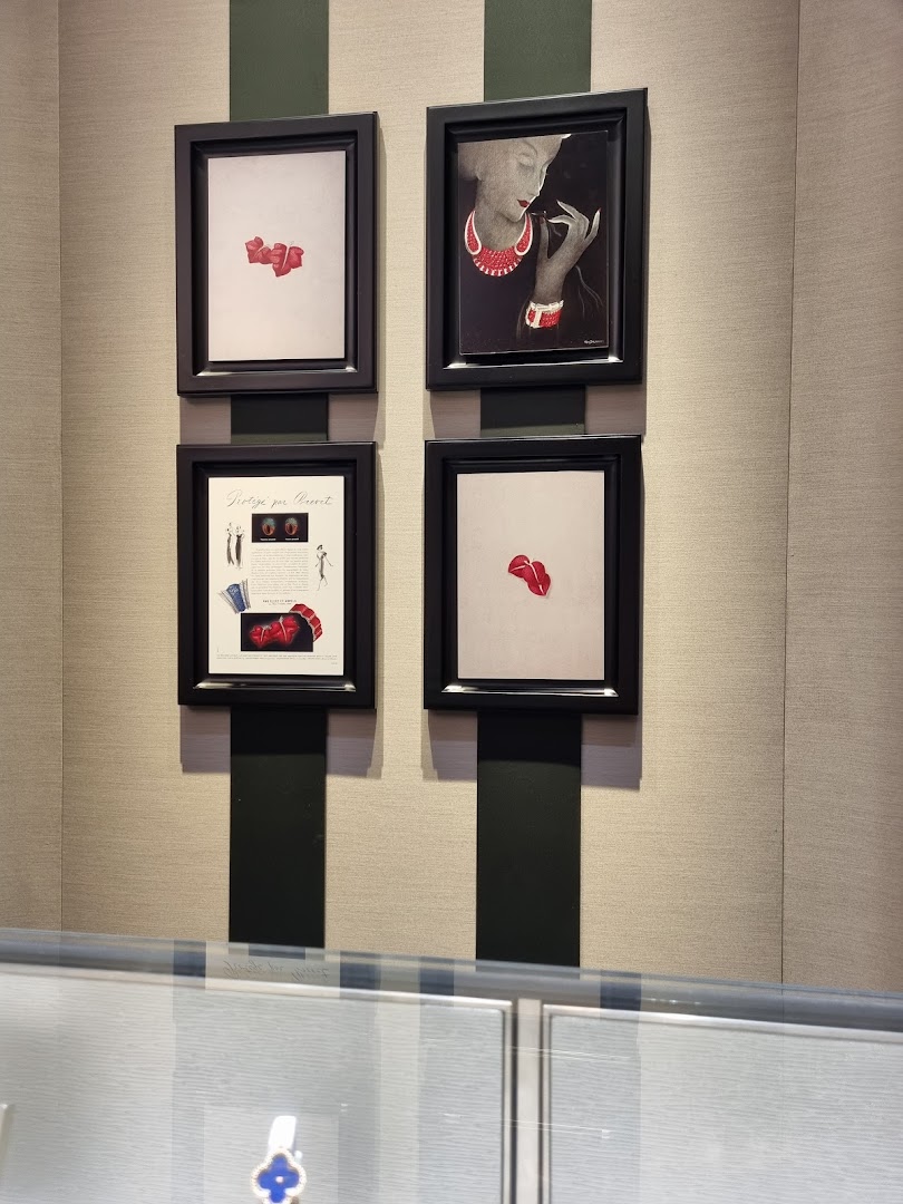 Van Cleef  Arpels Singapore - Takashimaya Shopping Centre, Ngee Ann City