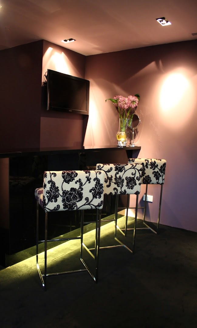 Vedure Face, Body  Nail MediSpa