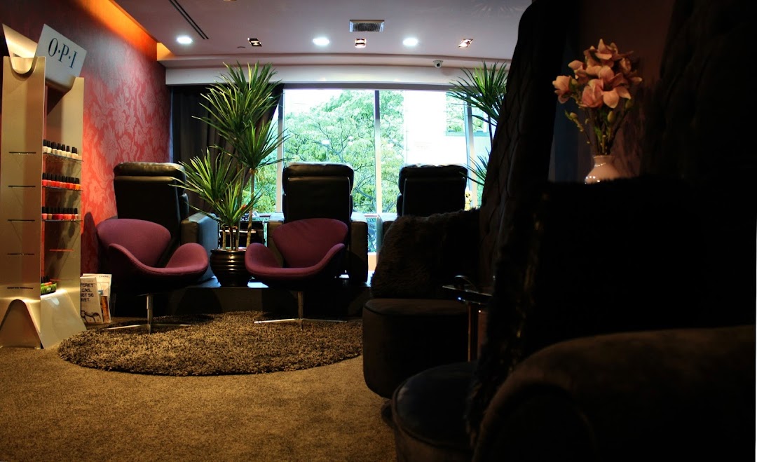 Vedure Face, Body  Nail MediSpa