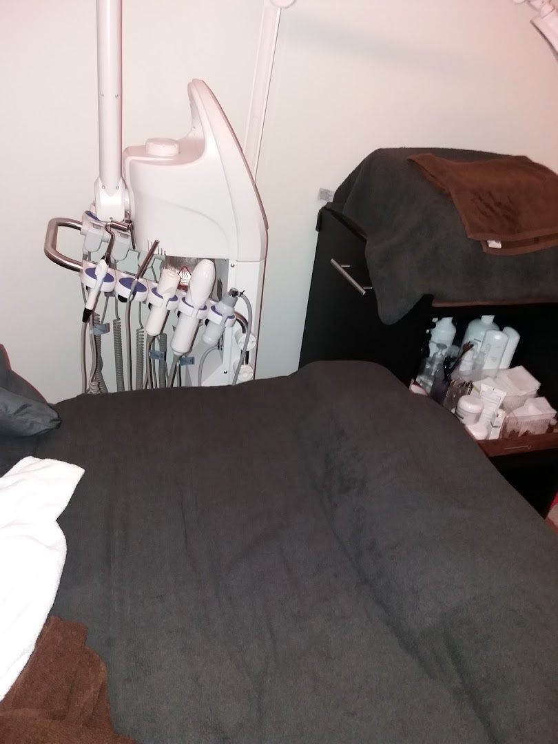 Vedure Face, Body  Nail MediSpa