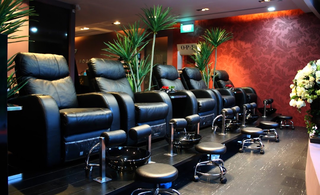 Vedure Face, Body  Nail MediSpa