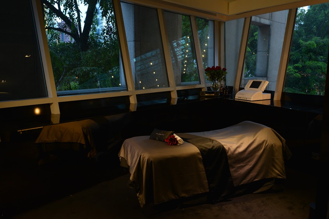 Vedure Face, Body  Nail MediSpa