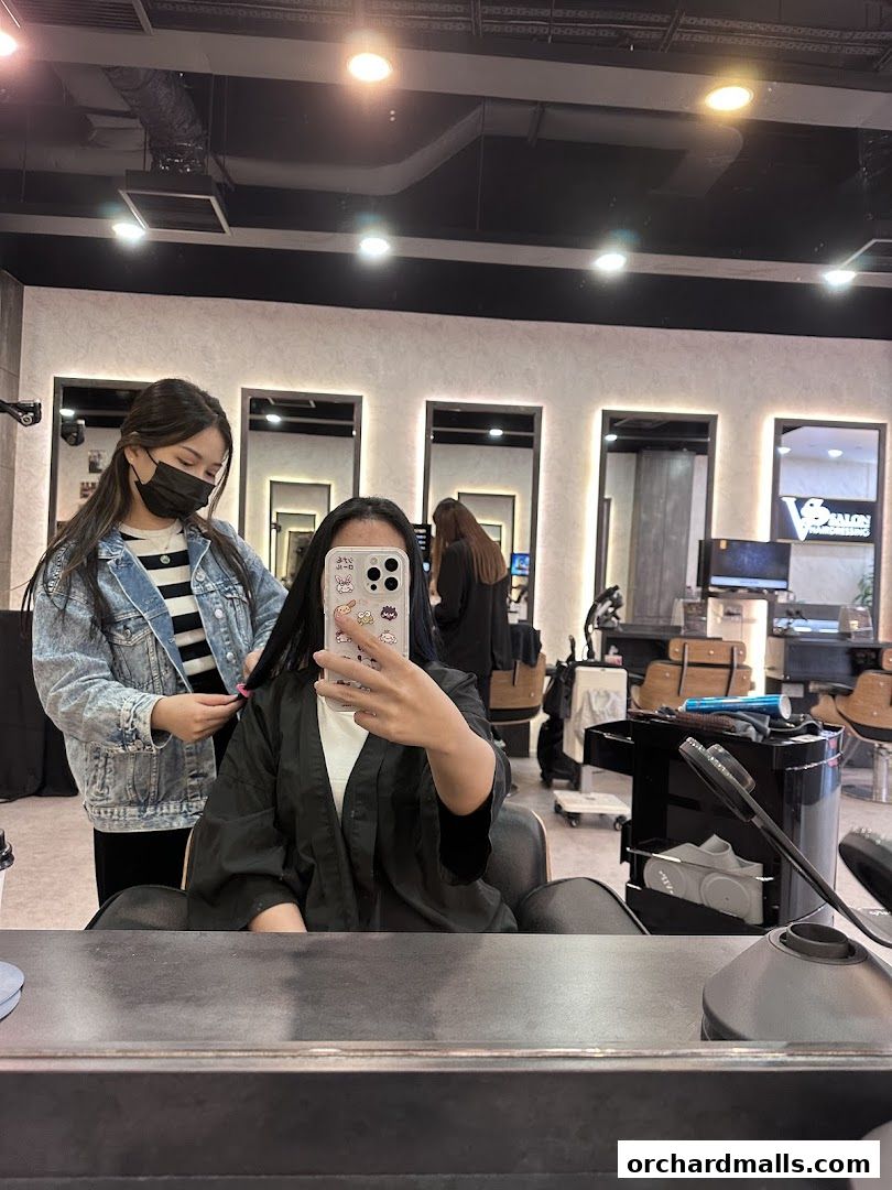 Vintage Studio VS Salon - 313Somerset