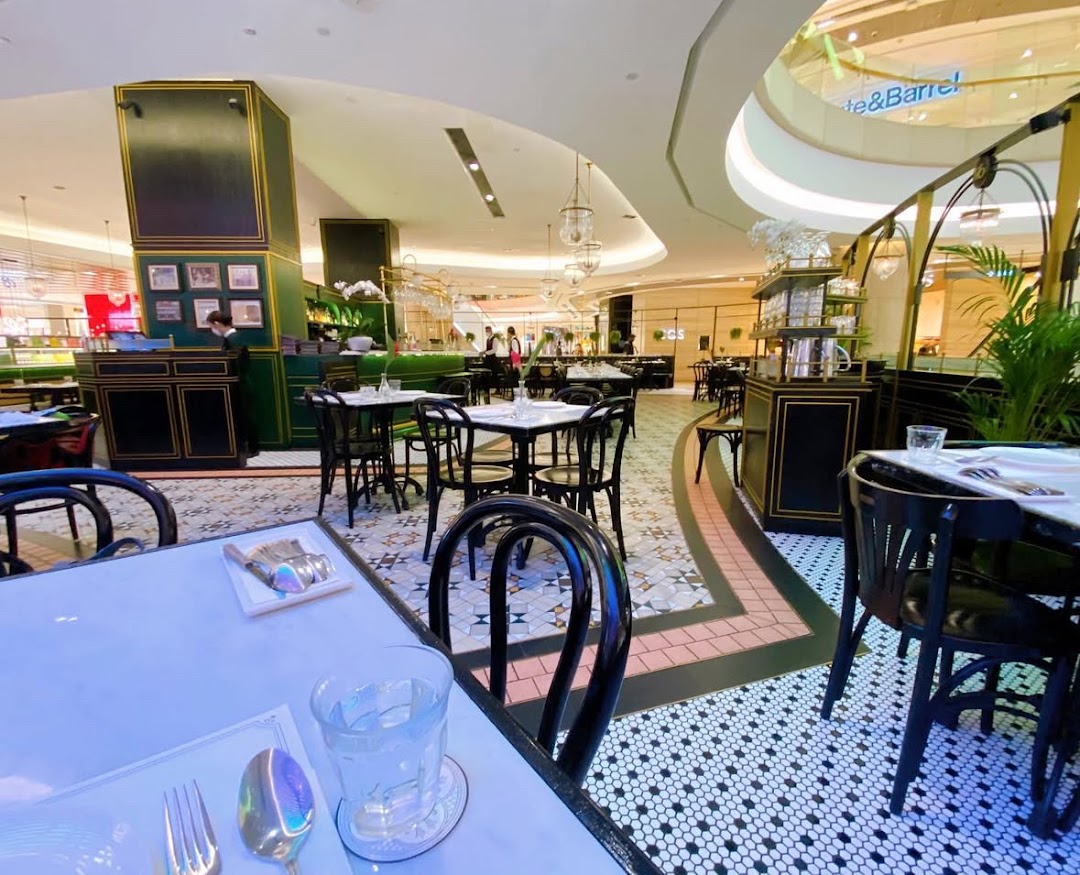 Violet Oon at ION Orchard