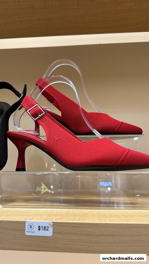 VIVAIA Singapore Wisma Atria