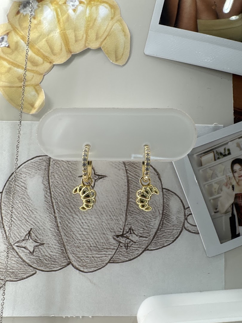 Wanderlust  Co Takashimaya Shopping Centre