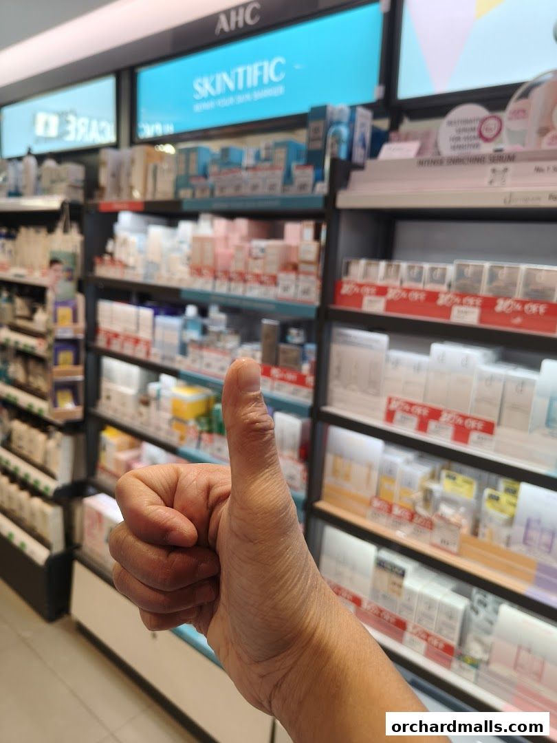 Watsons Paragon Pharmacy  GNC Click  Collect