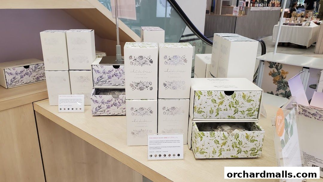 WHITETREE Café  Shop