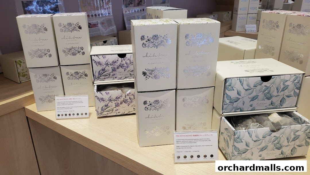 WHITETREE Café  Shop