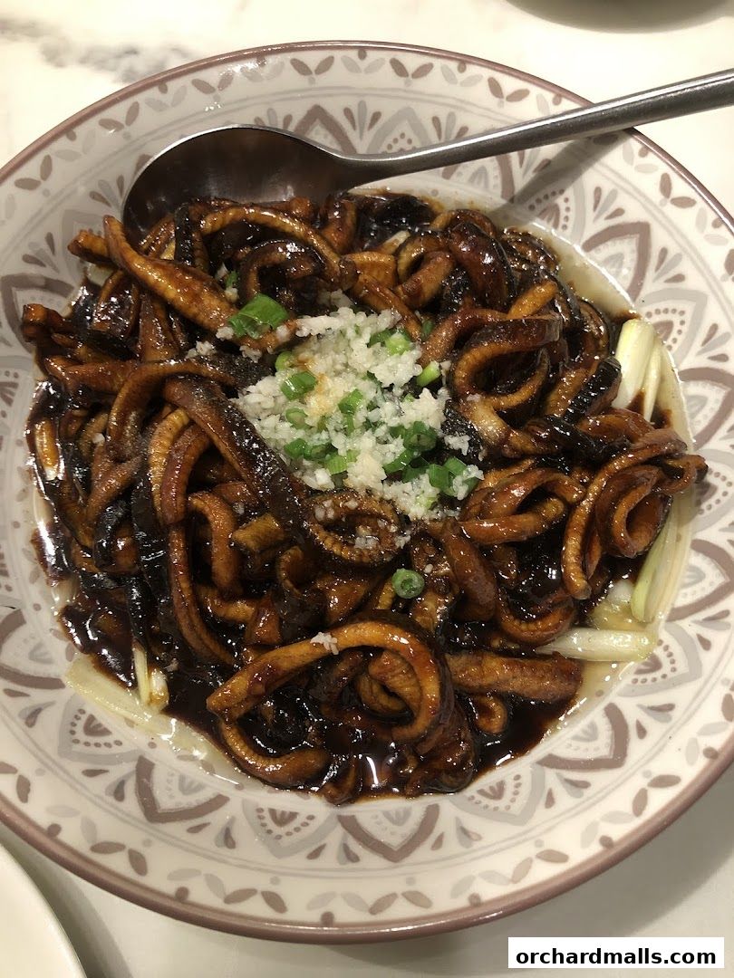 Yans Dining Fine Shanghai Cuisine 嬿青私房菜